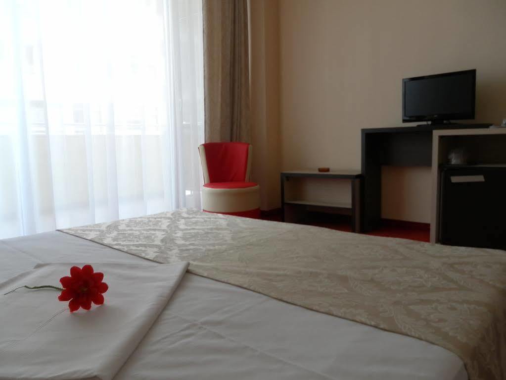 Hotel Romantic Mamaia Εξωτερικό φωτογραφία